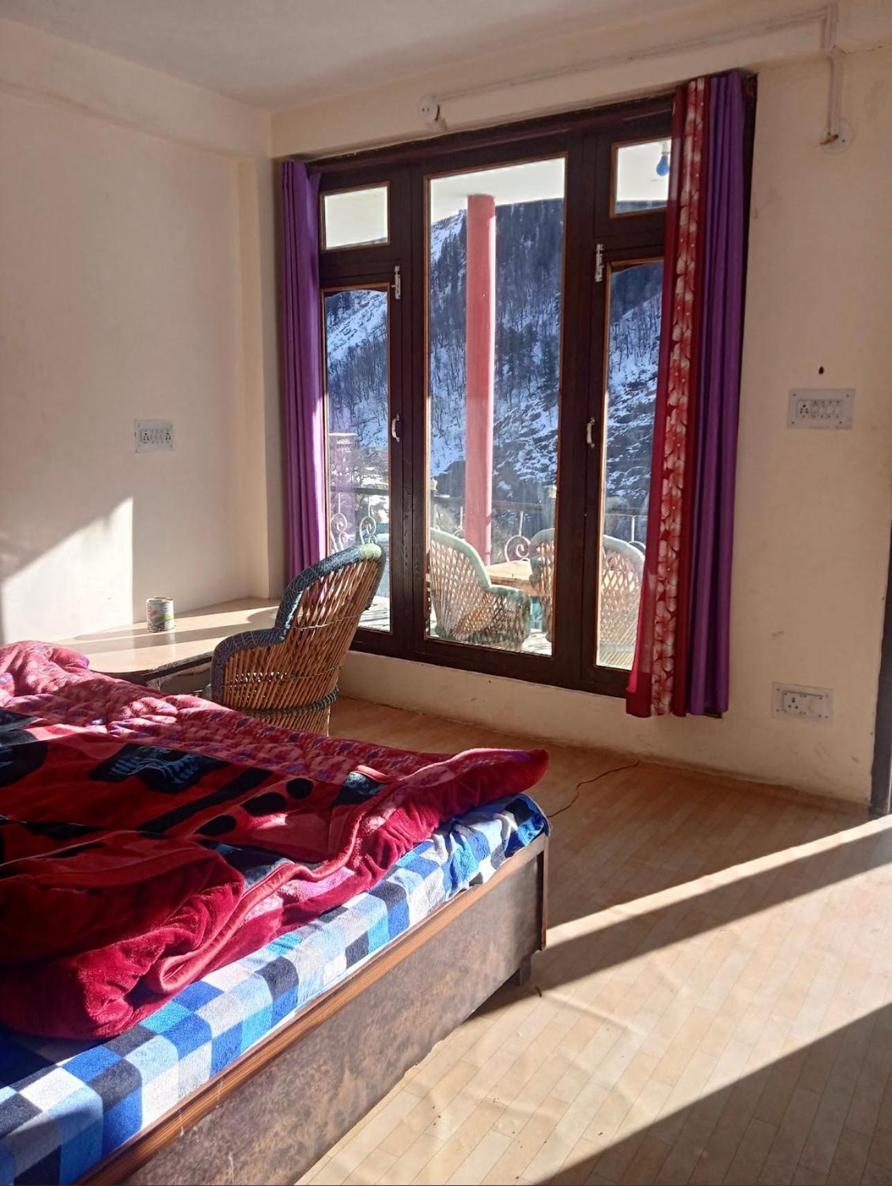 Aditya Guest House Tosh Zewnętrze zdjęcie